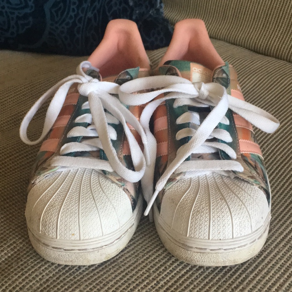 Adidas Superstar Sneakers